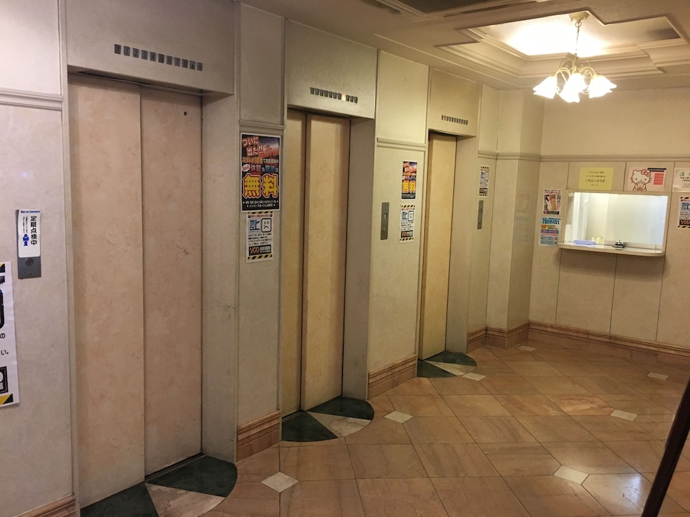 フロント1 | ホテル マイン - 大人限定 フロント1 | ホテル マイン - 大人限定