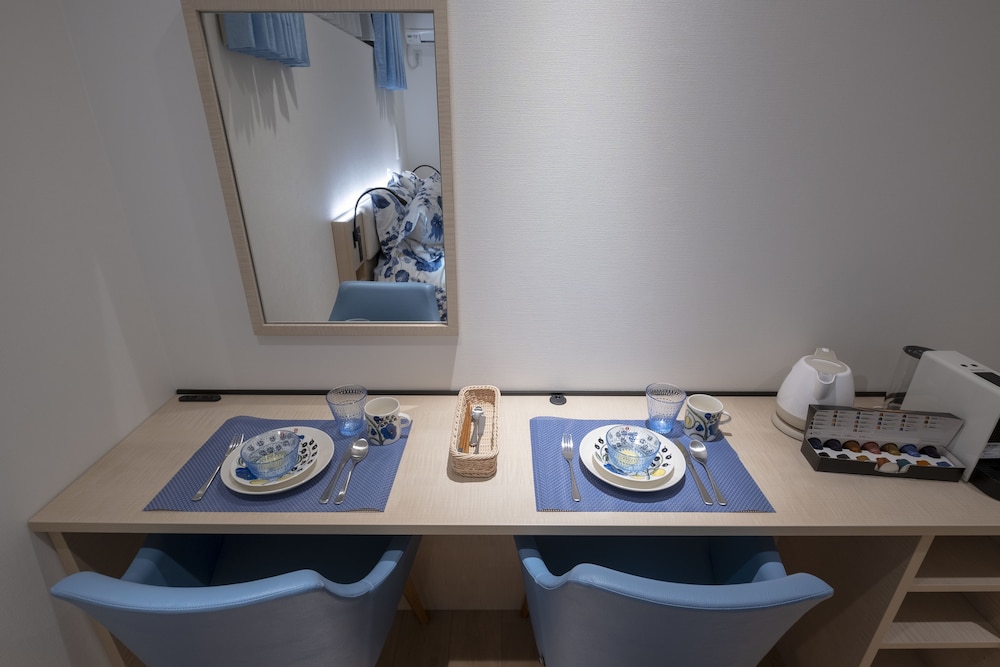 ベーシック アパートメント ダブルベッド 1台 禁煙, D号室, 半地下(窓あり) 客室1 | STUDIO INN 西新宿