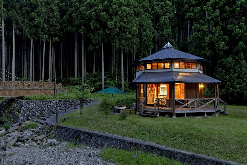 メインイメージ | ひよしフォレストリゾート山の家