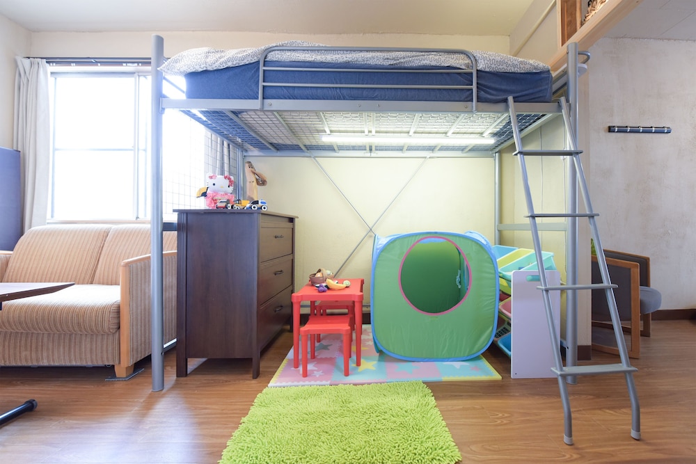 貸切一軒家 (最大9名) リビング エリア1 | 代々木 ハウス