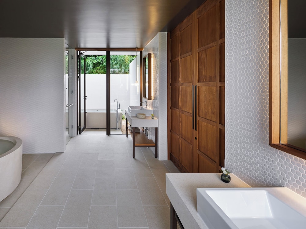 プレミアスイート ヴィラ 禁煙 バスルーム3 | ザ リスケープ