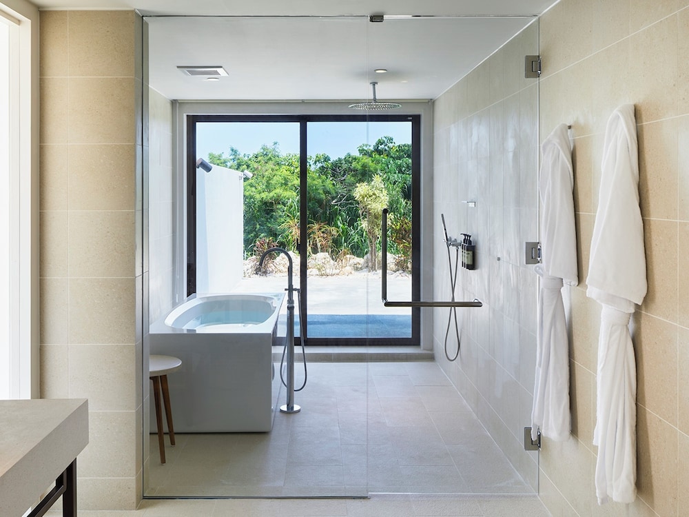 デラックス ヴィラ 禁煙 バスルーム2 | ザ リスケープ