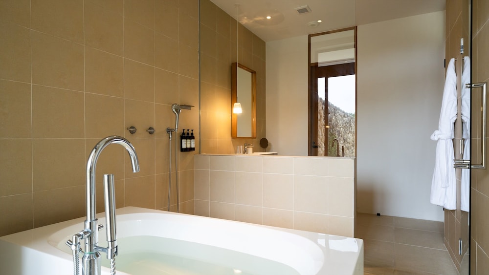 コンフォートヴィラ フォース 禁煙 バスルーム3 | ザ リスケープ