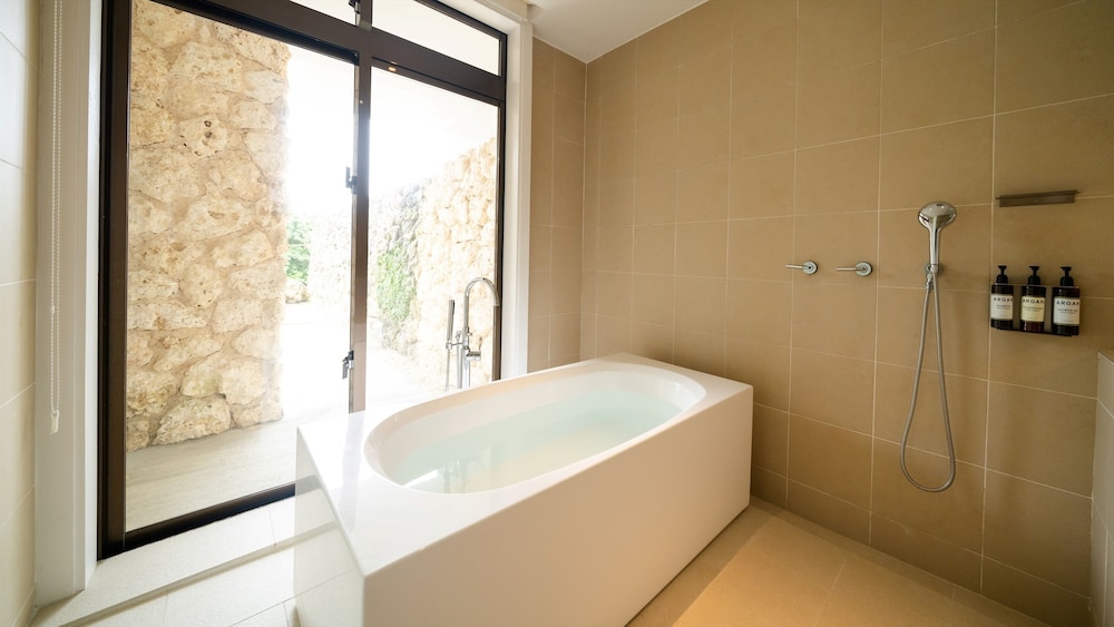 コンフォートヴィラ フォース 禁煙 バスルーム1 | ザ リスケープ