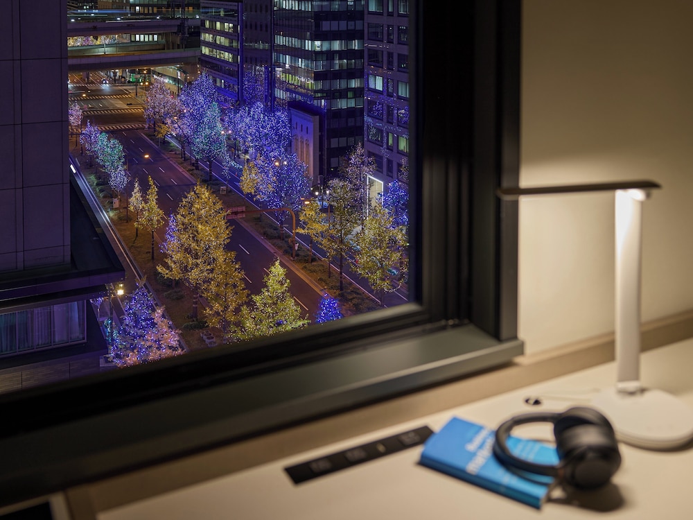 ルーム キングベッド 1 台 コーナー (High Floor, Free Breakfast) 客室2 | ホリデイ・インエクスプレス大阪シティセンター御堂筋 by IHG