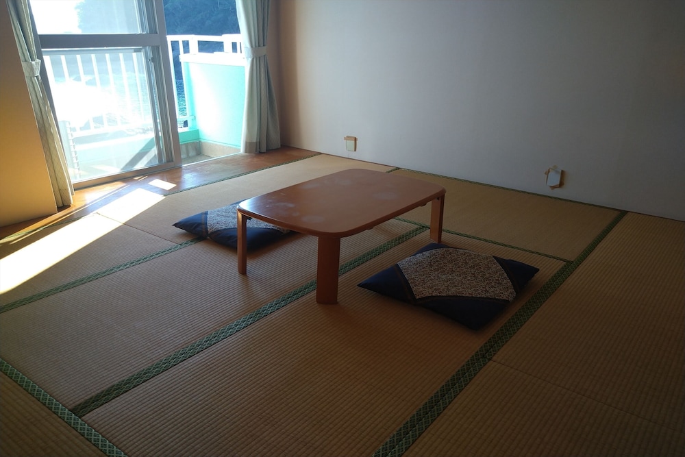和室 ファミリー用 喫煙可 | 海のお宿
