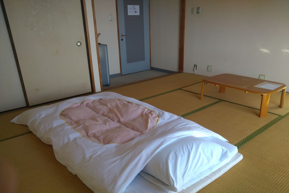和室 ファミリー用 喫煙可 客室1 | 海のお宿