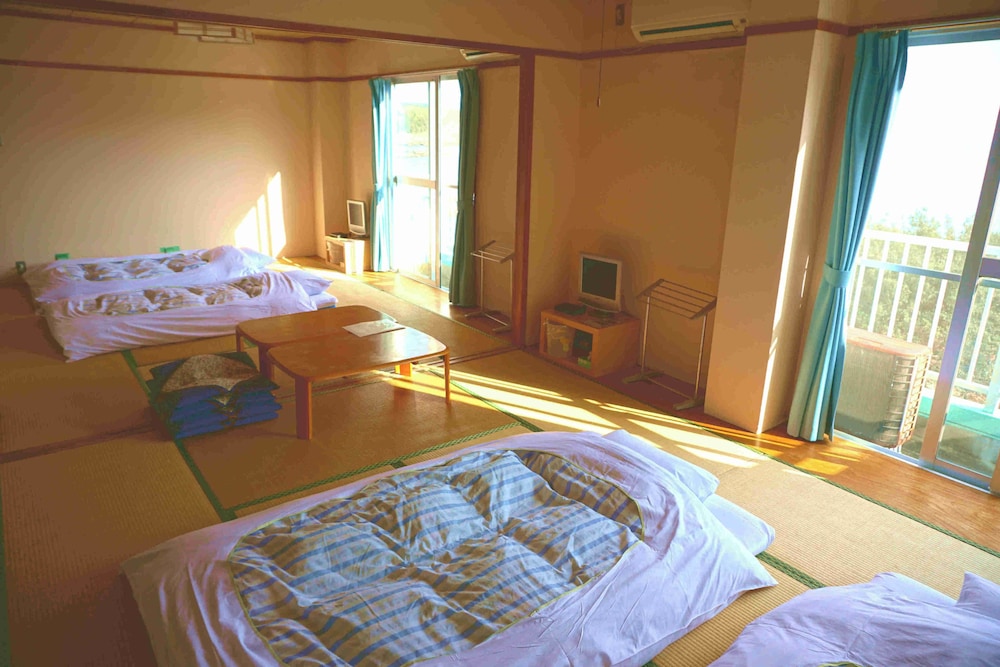 和室 ファミリー用 喫煙可 客室3 | 海のお宿