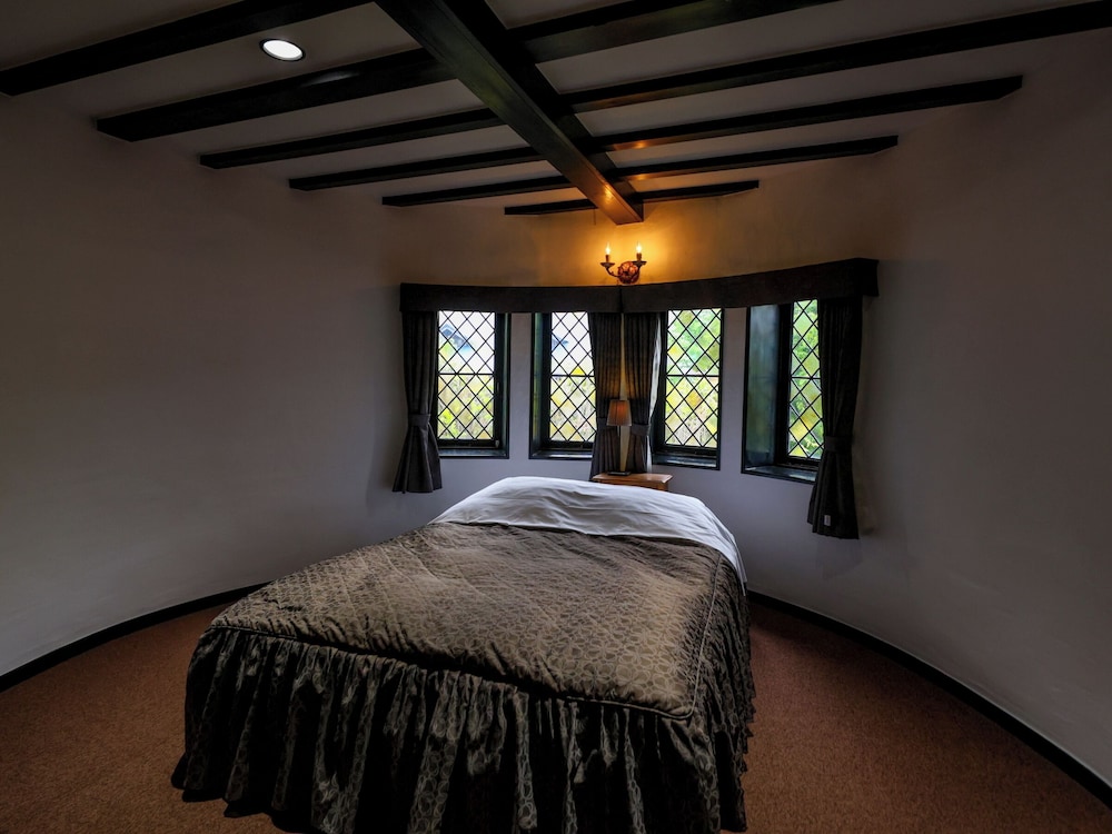 ファミリー スイート 客室3 | プチホテル＆レストラン オールドエイジ