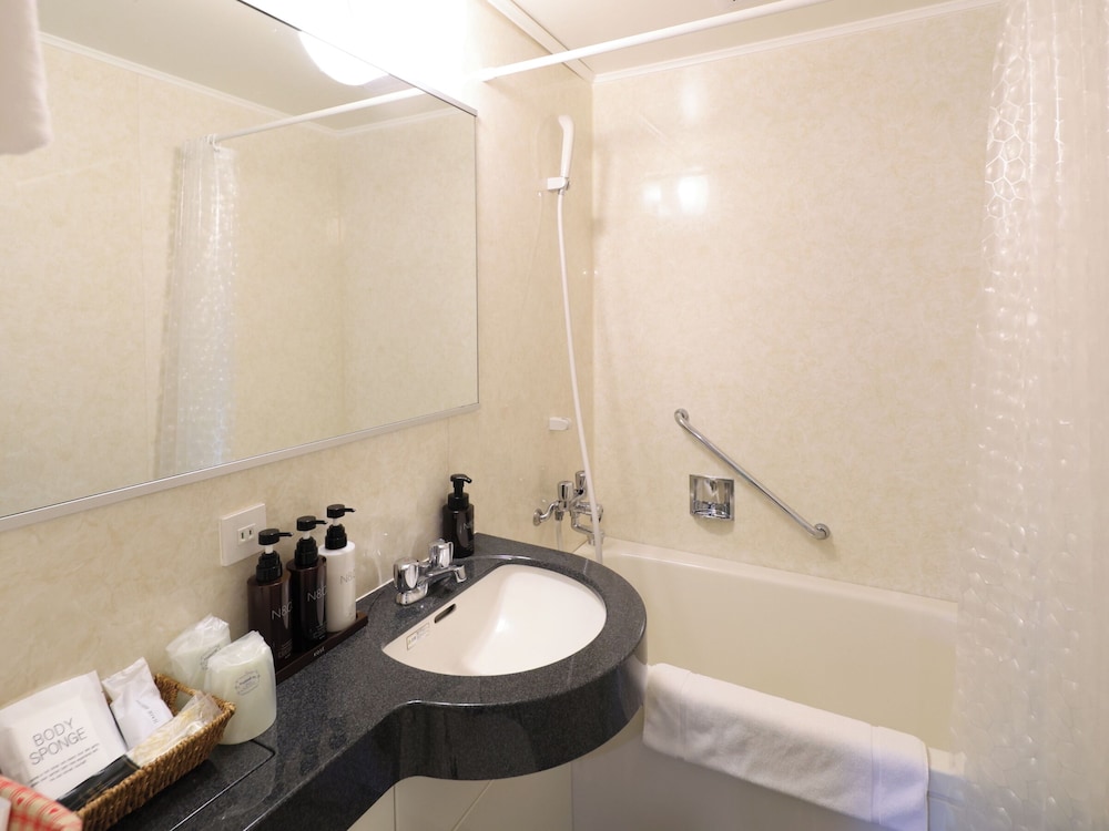 スイート (A) バスルーム0 | プチホテル＆レストラン オールドエイジ