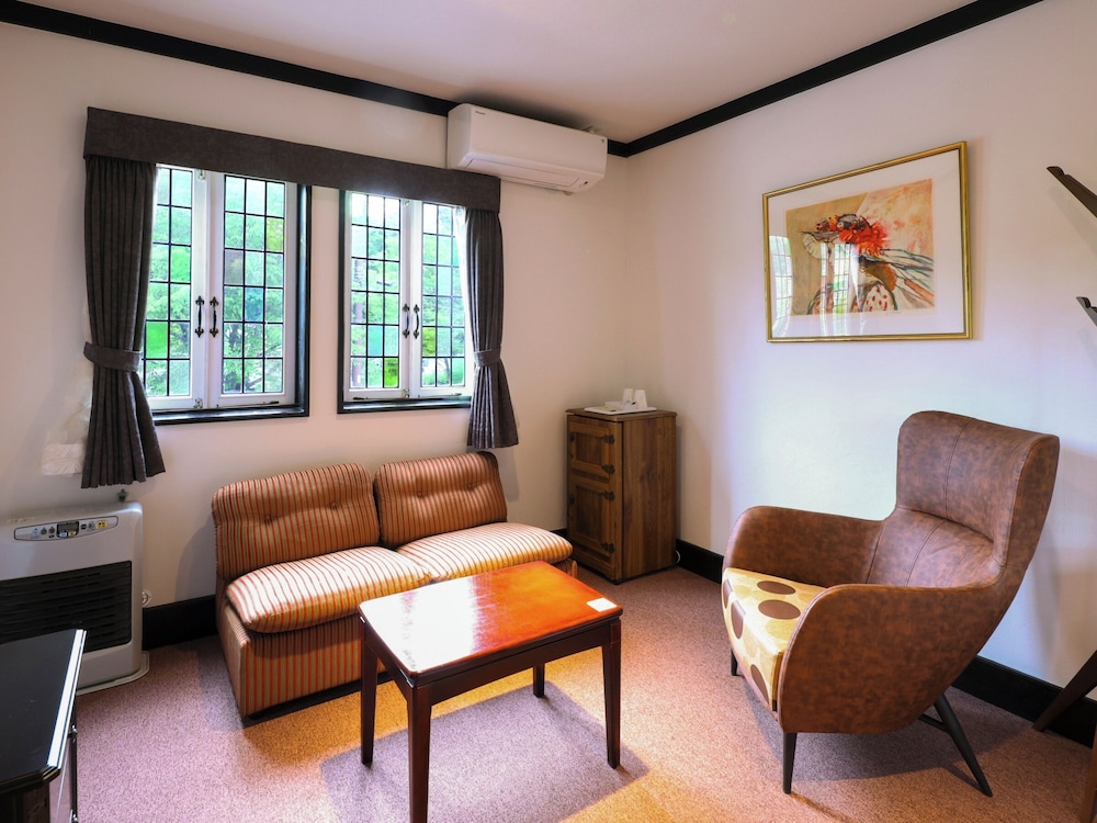 シニア スイート (B) 客室3 | プチホテル＆レストラン オールドエイジ