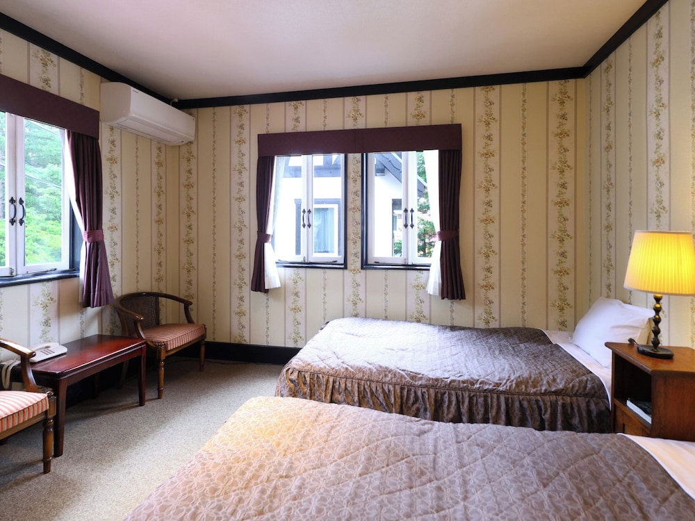 スタンダード ツインルーム 客室1 | プチホテル＆レストラン オールドエイジ