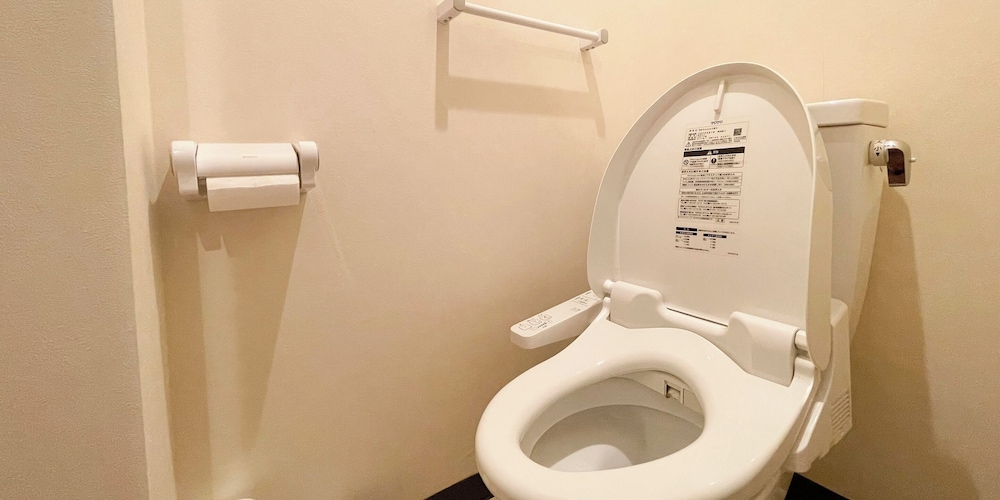 ツインルーム 共用バスルーム5 | ゲストハウス小樽 和の風