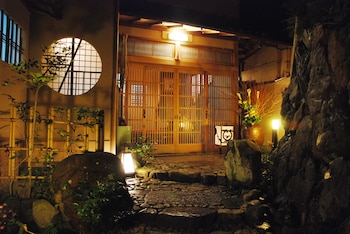 宿や 萬治郎