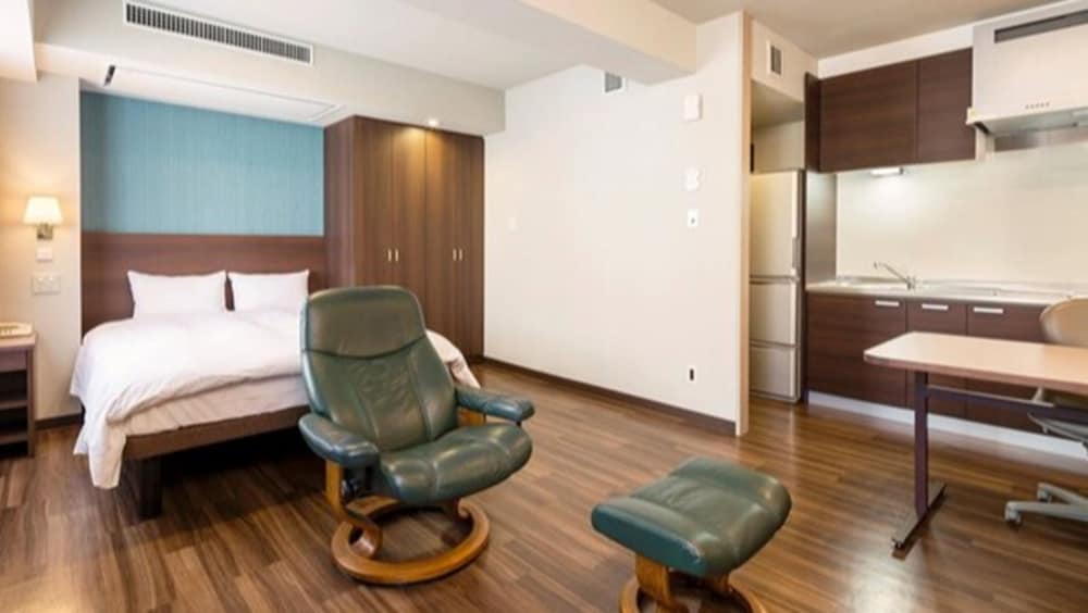 キッチン付 スイート 客室3 | ホテルニューヨコスカ