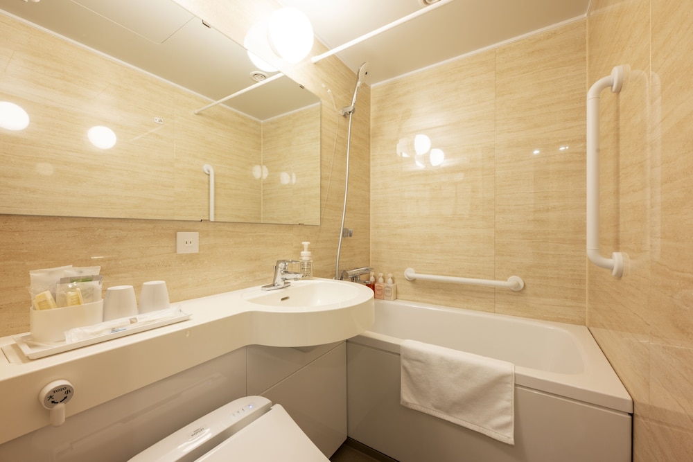 ダブルルーム 客室2 | ホテルニューヨコスカ