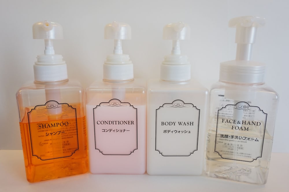 ダブルルーム バスルームの設備0 | ホテルニューヨコスカ