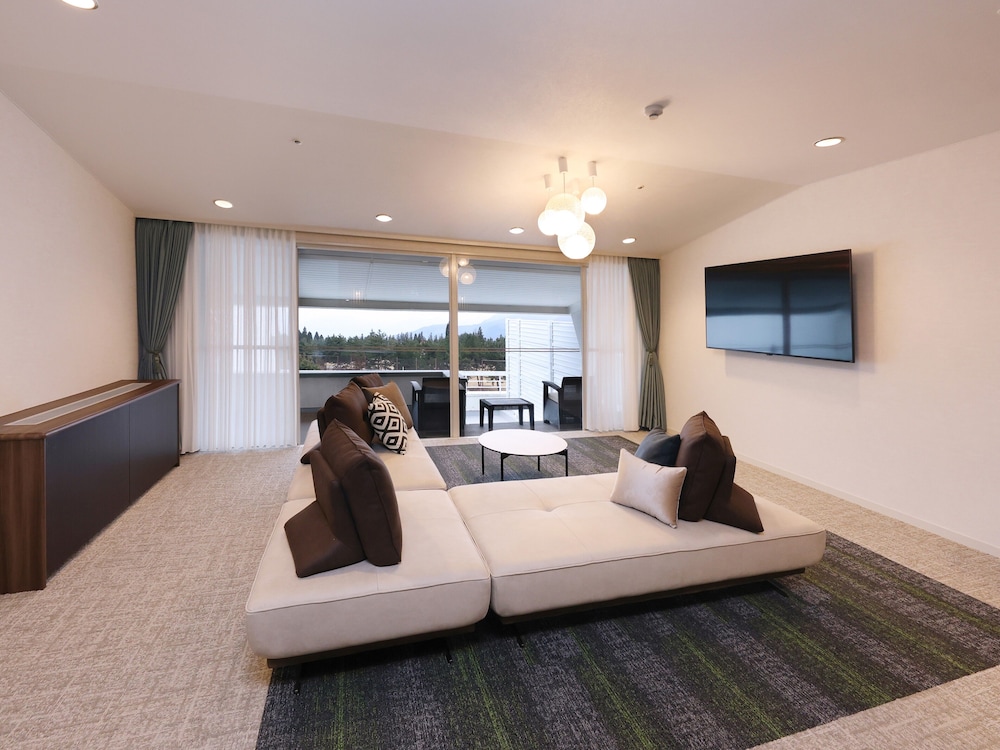 [禁煙] ラグジュアリーツイン (4階グランデフロア) : 70平米 客室1 | 城島高原ホテル