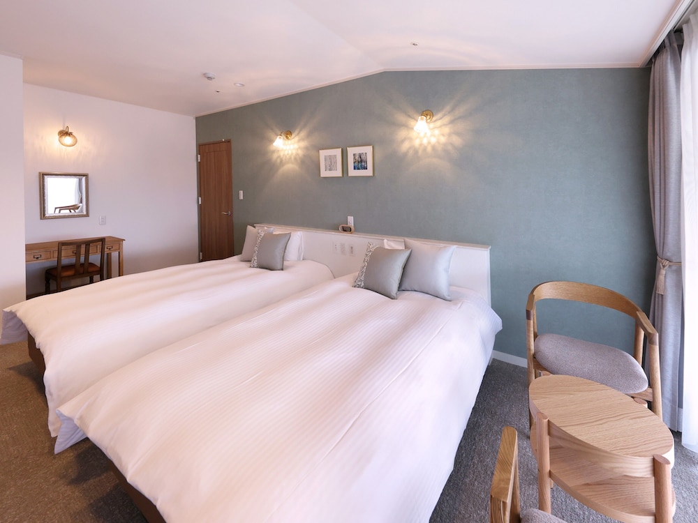 [禁煙] コンフォート和洋室 (4階グランデフロア) : 66平米 | 城島高原ホテル