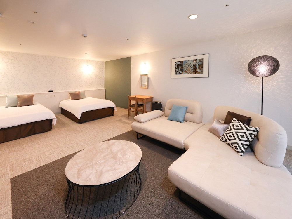 [禁煙] ジュニアスイート和洋室 (4階グランデフロア) : 85平米 | 城島高原ホテル