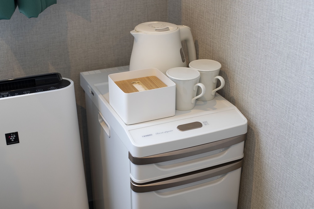 ベーシック ツインルーム シングルベッド 2 台 客室3 | イマノ大阪 心斎橋ホステル