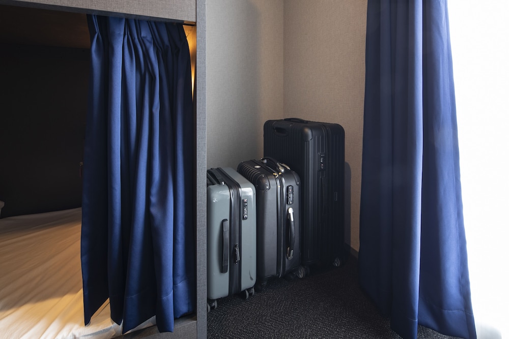 エコノミー 4 人部屋 ベッド (複数台) 禁煙 客室4 | イマノ大阪 心斎橋ホステル