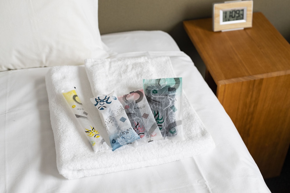 ベーシック ツインルーム シングルベッド 2 台 客室4 | イマノ大阪 心斎橋ホステル