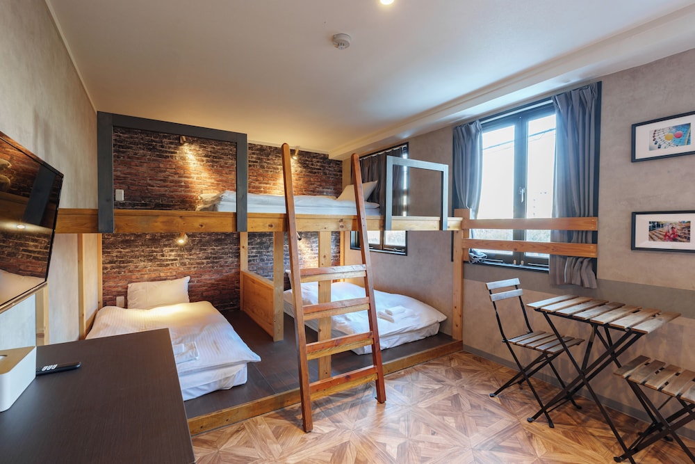 5人部屋 A 禁煙 客室3 | YAMATO - DOYANEN HOTELS