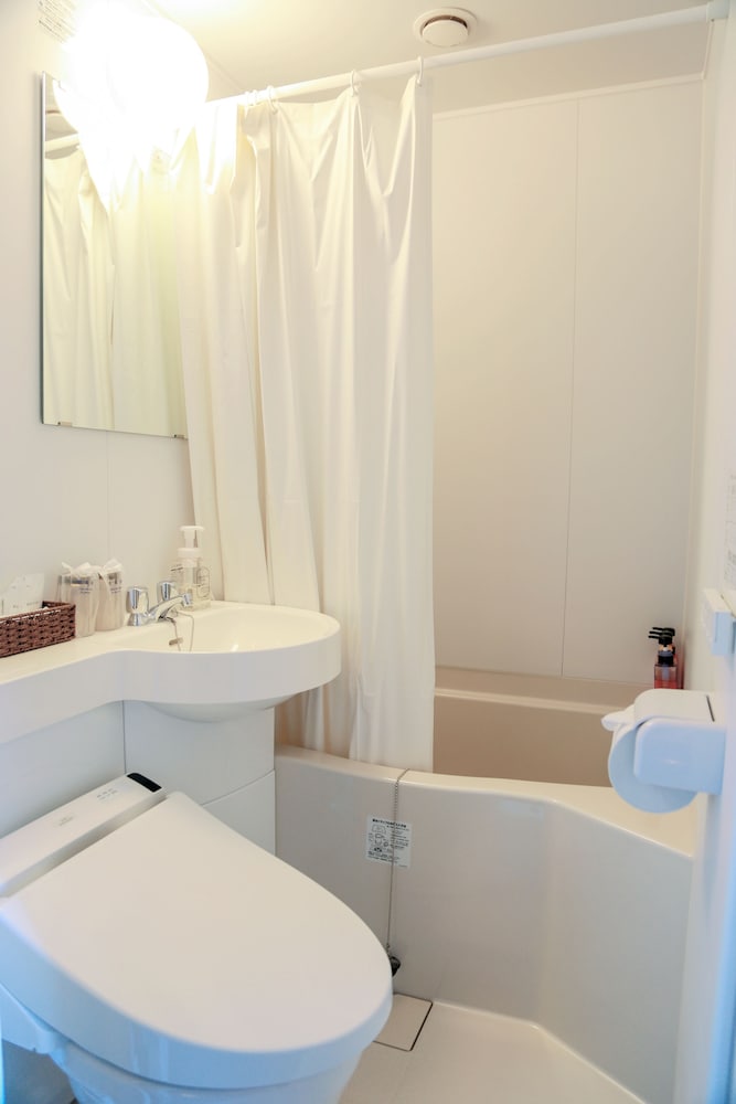 ツインルーム 禁煙 バスルーム0 | ホテルコンファクト