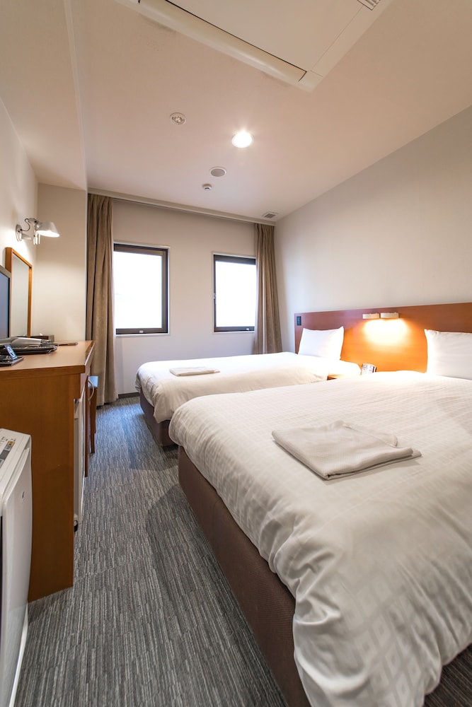 エコノミー ツインルーム 禁煙 客室2 | サンパレスホテル