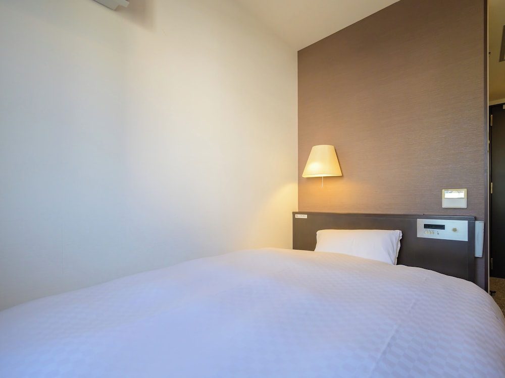 セミダブルルーム 禁煙 客室4 | センターワンホテル半田