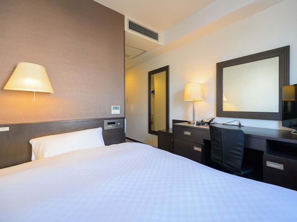 セミダブルルーム 禁煙 客室の設備とサービス0 | センターワンホテル半田