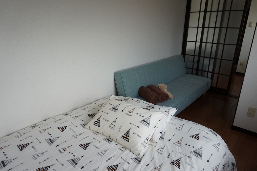 スタジオアパートメント バルコニー付 (701) 客室1 | キュービック30