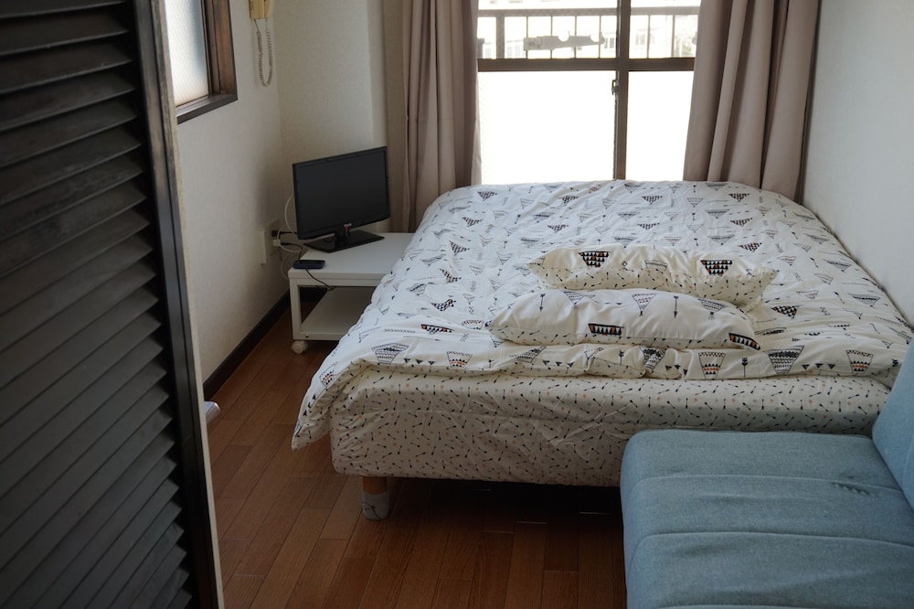 スタジオアパートメント バルコニー付 (701) 客室6 | キュービック30