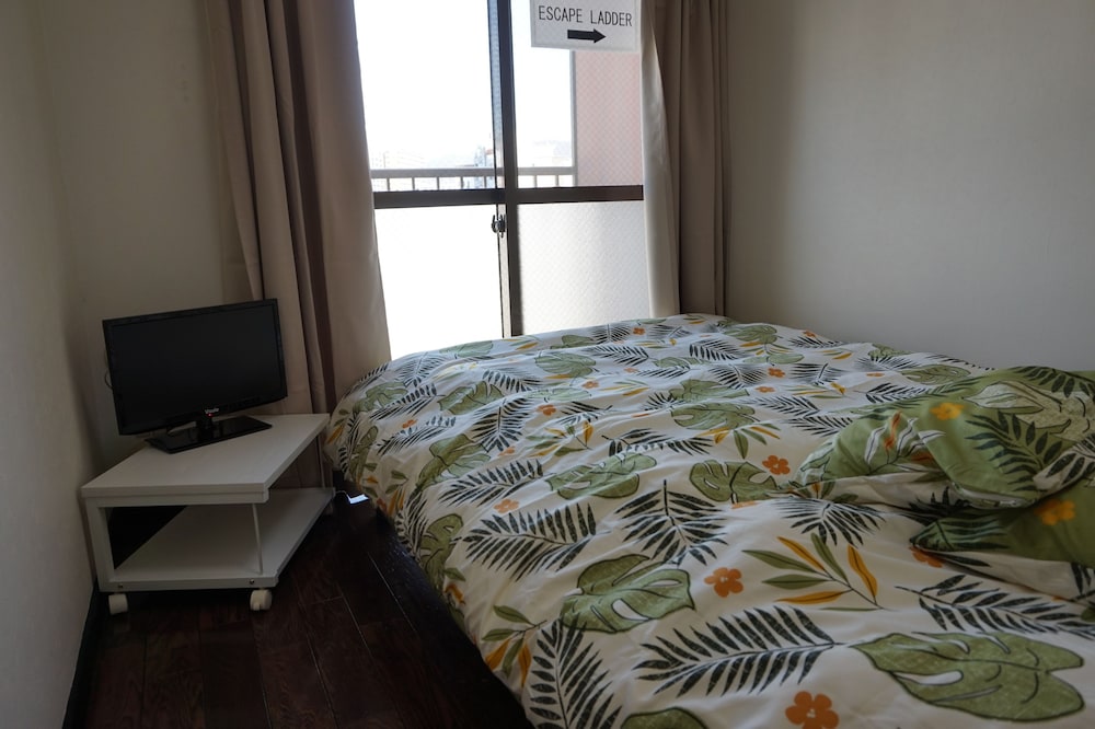 スタジオアパートメント バルコニー付 (702) 客室6 | キュービック30