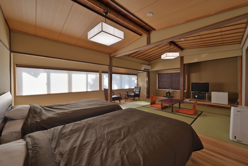 和洋室 (2階) [シャワールームトイレ付] 客室1 | 柳川の宿 若力旅館