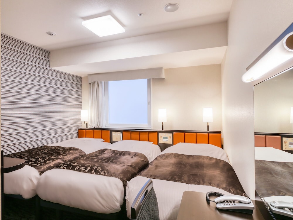 トリプル 禁煙室 [眺望なし] | アパホテル & リゾート横浜ベイタワー