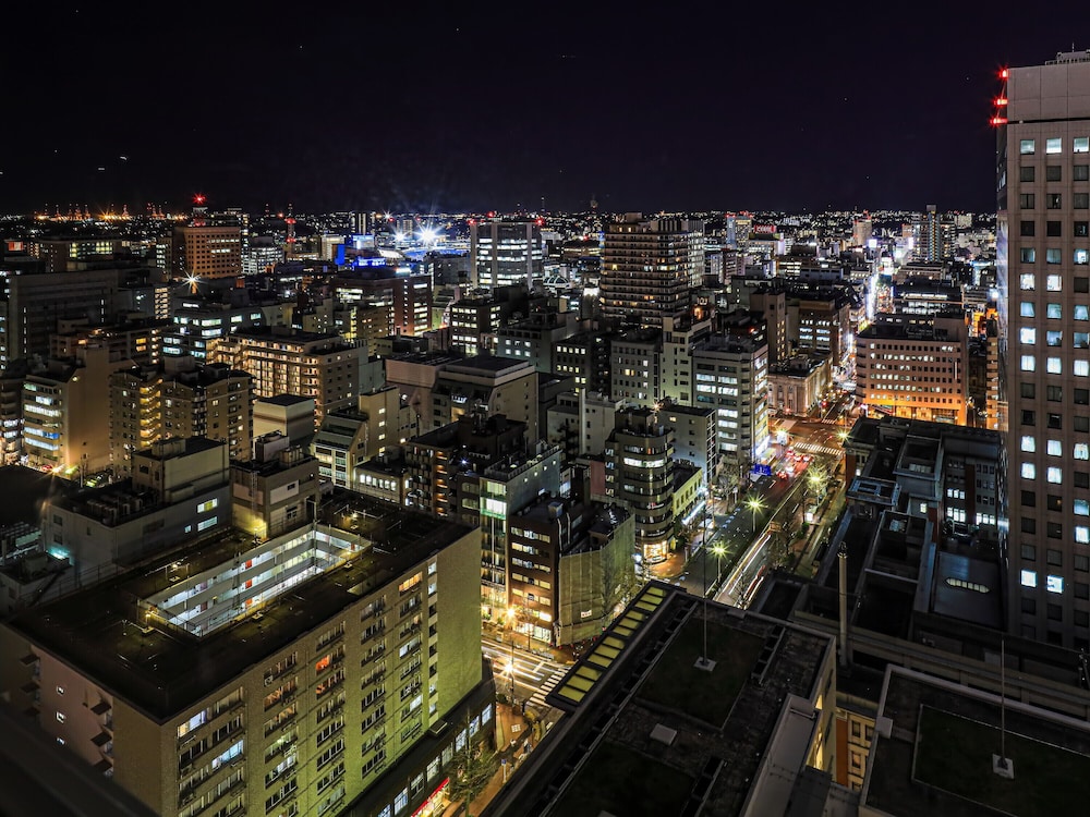 ダブル 禁煙室 [眺望あり] *眺望指定不可 シティ ビュー0 | アパホテル & リゾート横浜ベイタワー