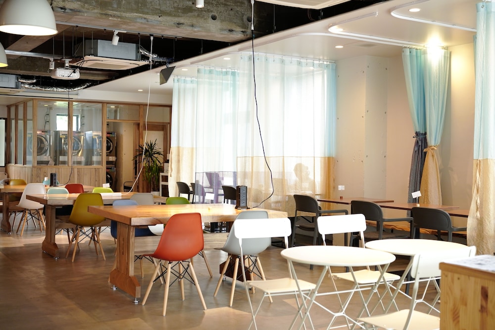 フロント1 | SERENDIP HOTEL GOTO (セレンディップ ホテル ゴトー)