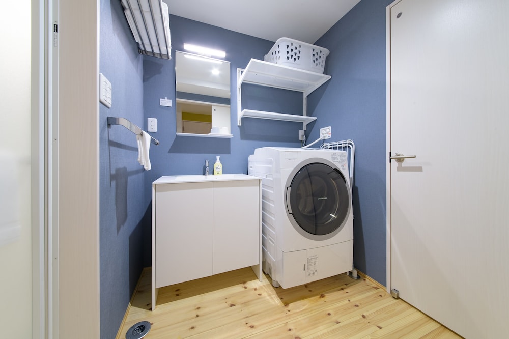 2ベッドルーム+1スタディオベッドルーム　デラックスコテージ (連泊限定) バスルーム3 | ニセコハイランドコテージ