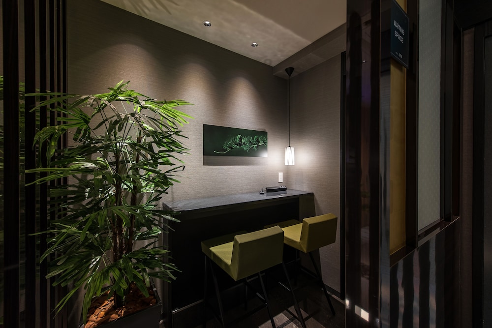 ロビー1 | ホテル ゼン難波千日前 - 大人限定 ロビー1 | ホテル ゼン難波千日前 - 大人限定