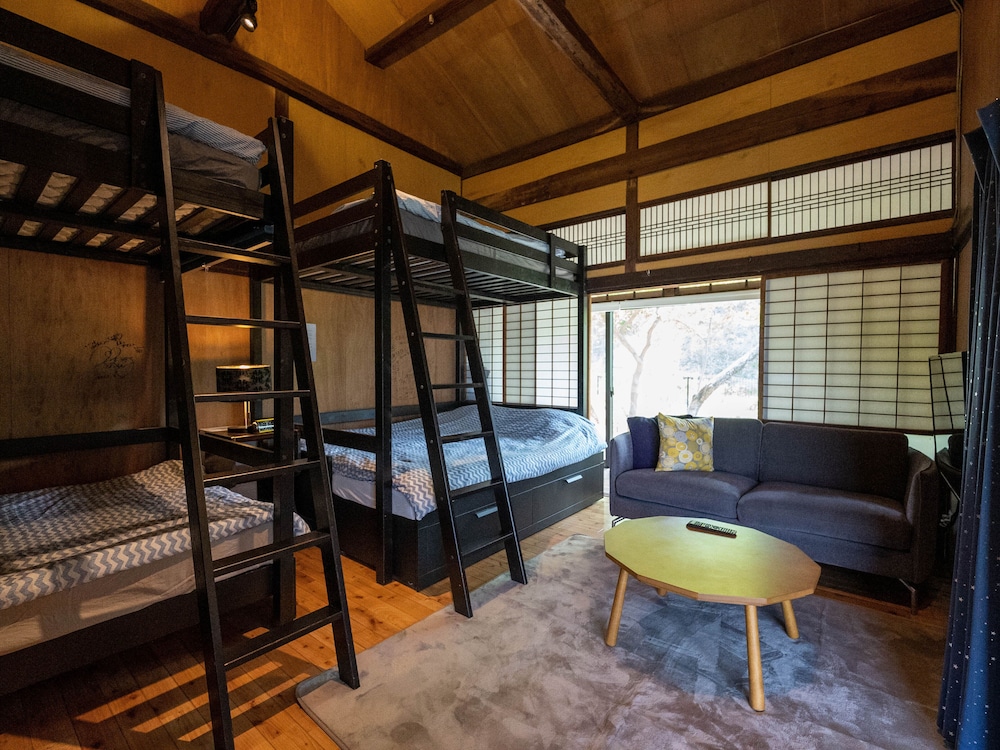 東棟 客室4 | スミツグハウス東棟