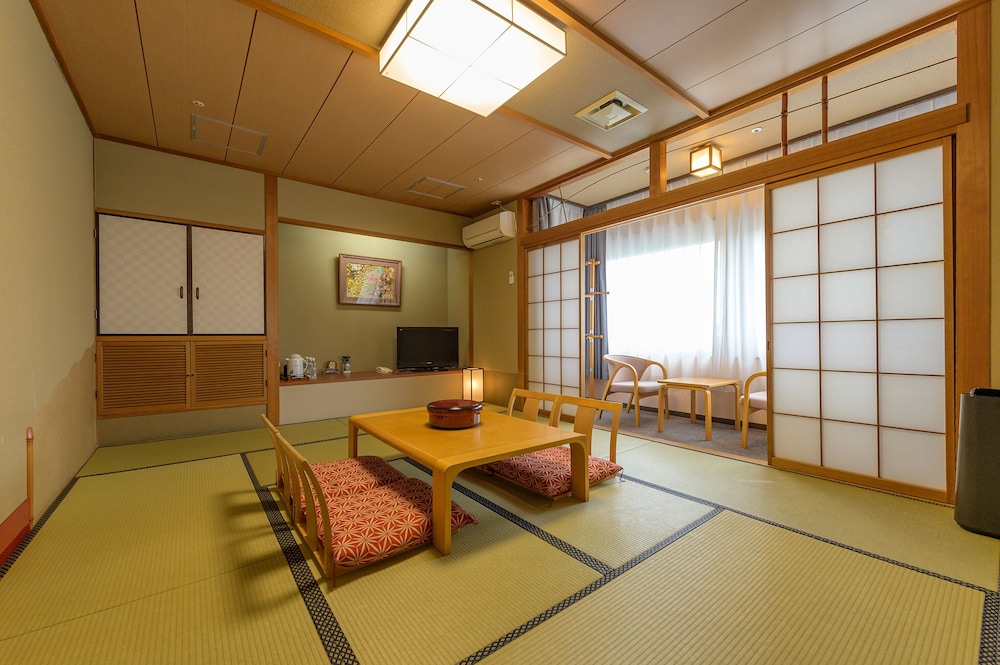 和室 (10畳+広縁) 客室2 | ホテル京都エミナース
