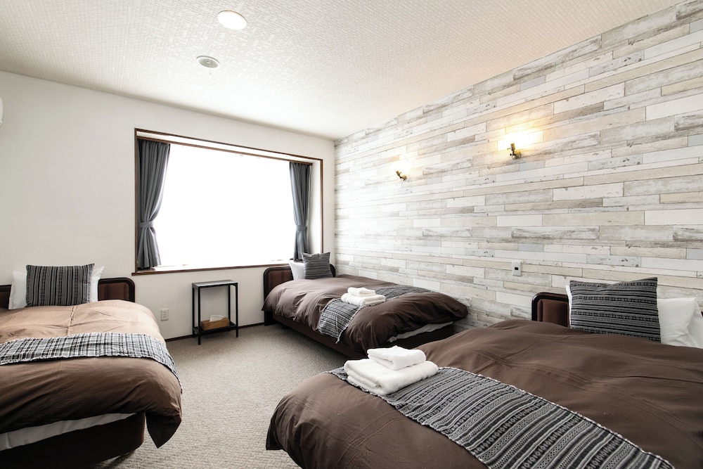 スタンダード ルーム (ペット同伴不可) 客室4 | ホワイトツリーロッジ