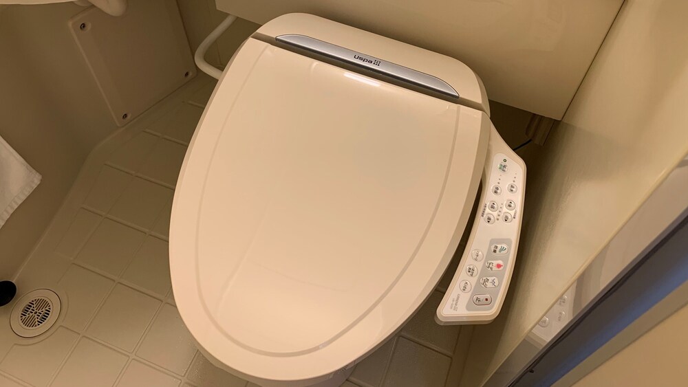 ダブルルーム 喫煙可 バスルーム2 | 東横 INN 府中南武線南多摩駅前