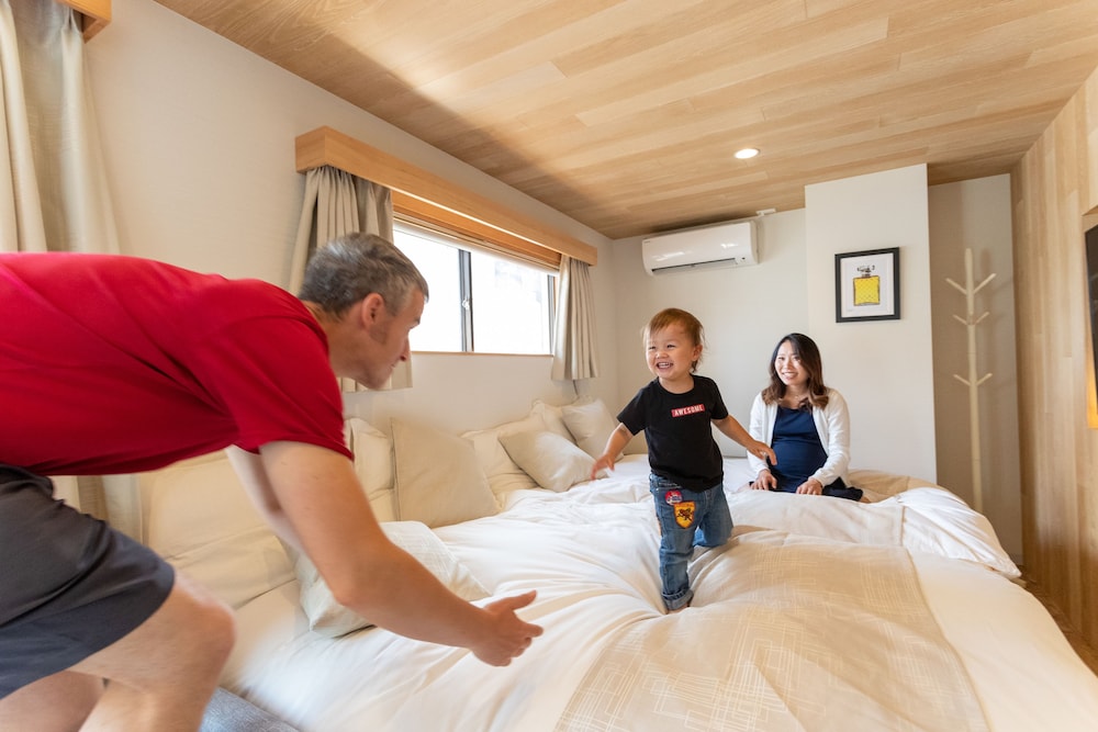 アパートメント ダブルベッド 2 台ソファーベッド付き 禁煙 客室9 | サクラクロスホテル新宿東