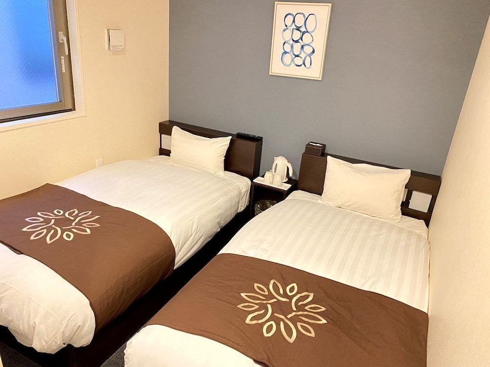 ビジネス ツインルーム シングルベッド 2 台 禁煙 シティビュー | 花築・大阪堺筋本町ホテル