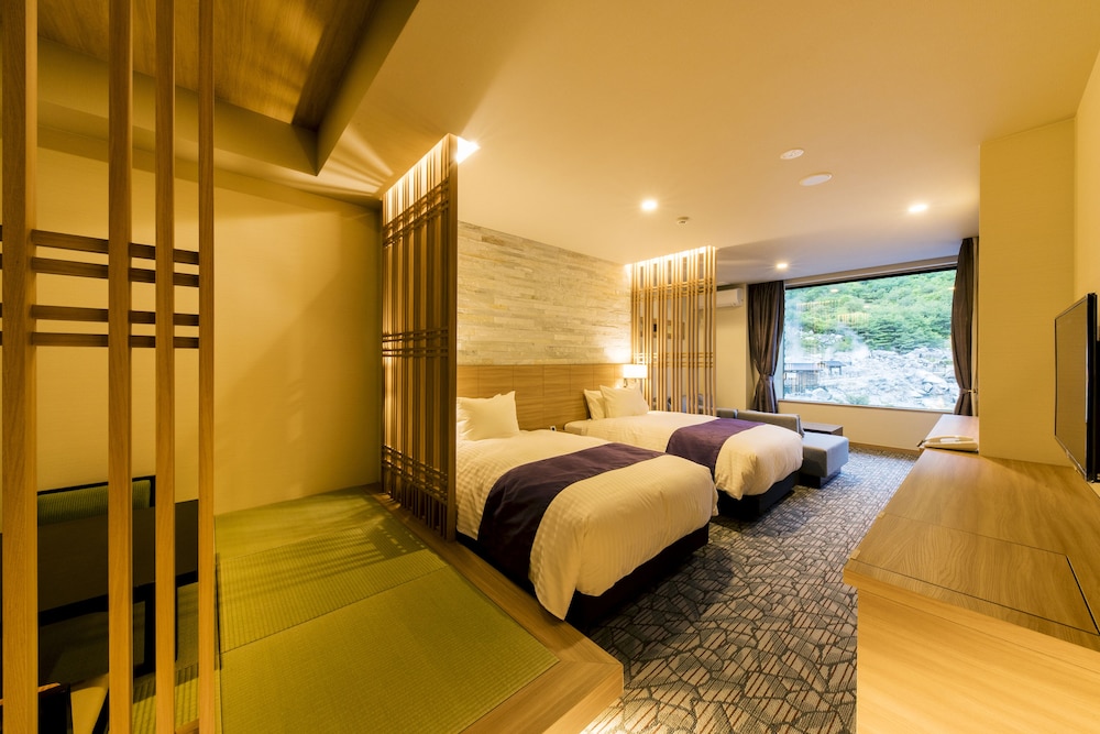 テラスプレミアツイン 本館 (4階 半露天風呂+テラス付き和洋室) 客室1 | 雲仙九州ホテル - Mt.Resort