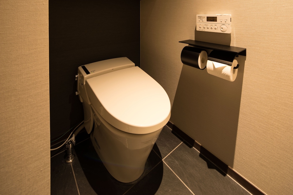 スーペリアデラックスツイン(46～49平米) バスルーム0 | bar hotel 箱根香山