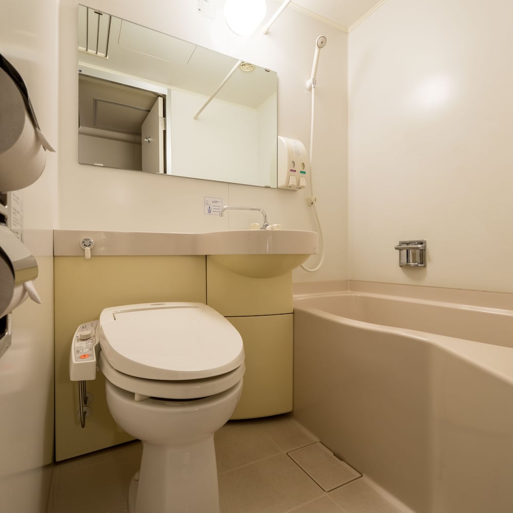 セミツインルーム 禁煙 バスルーム1 | パシフィック ホテル 白石